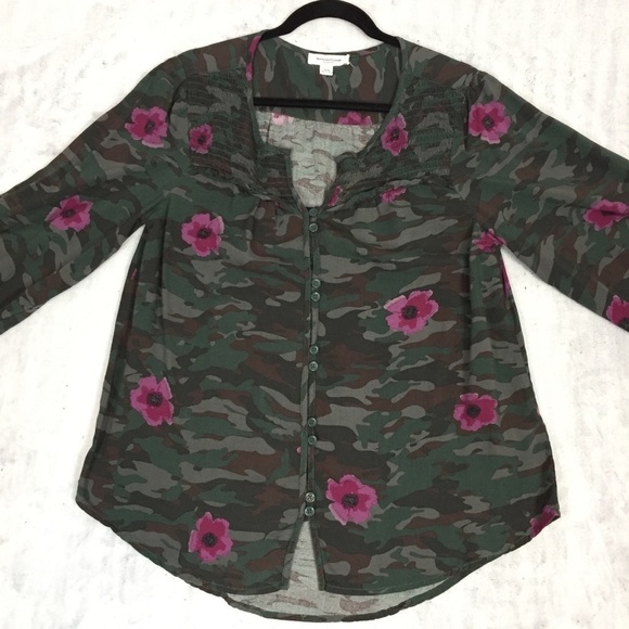 Beach Lunch Lounge Camo Floral Button Up Top Large Elastic Wrist Viscose Shirt - Picture 2 of 14